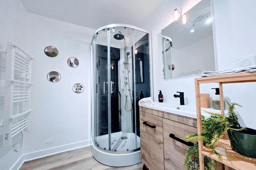 Photo of Bathroom in Chablis