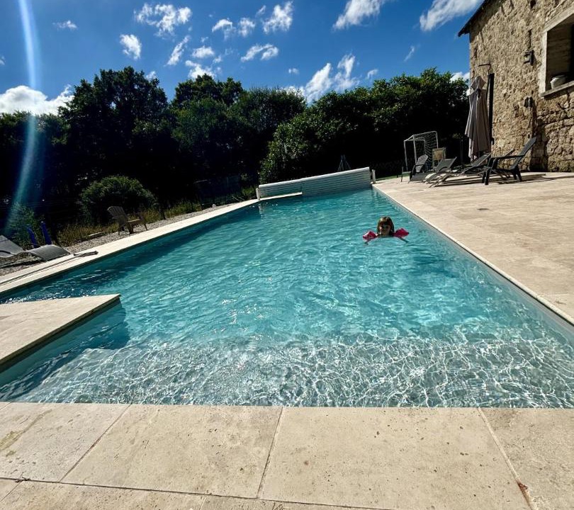 Photo of Others in Poil