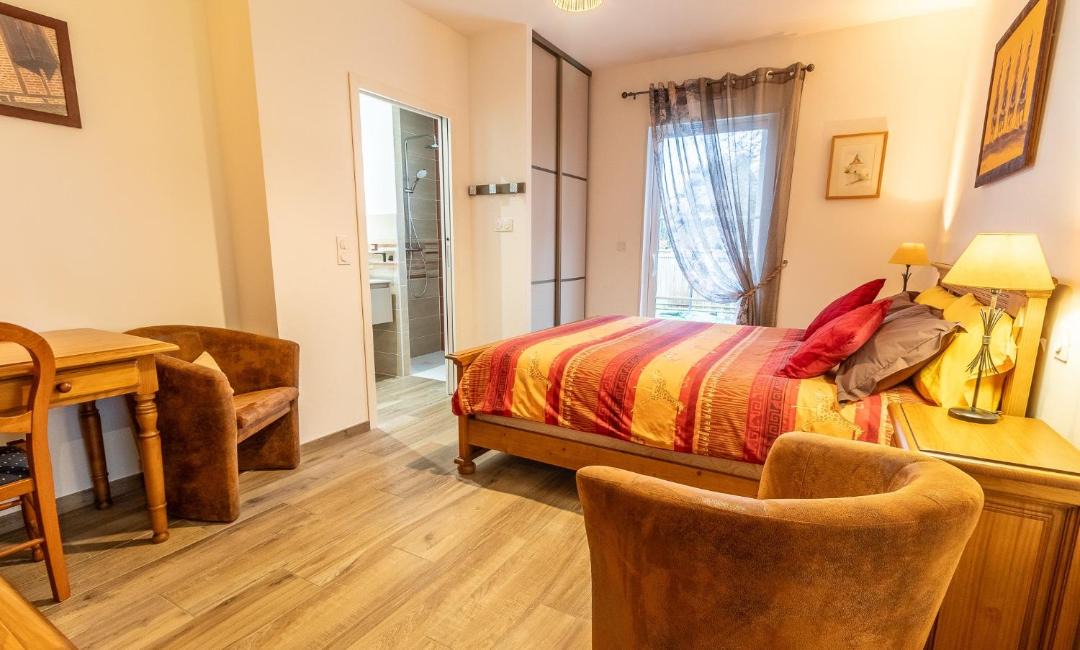 Photo of Others in Corme-Royal