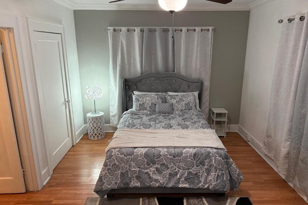 Photo of Bedroom in Central Business District