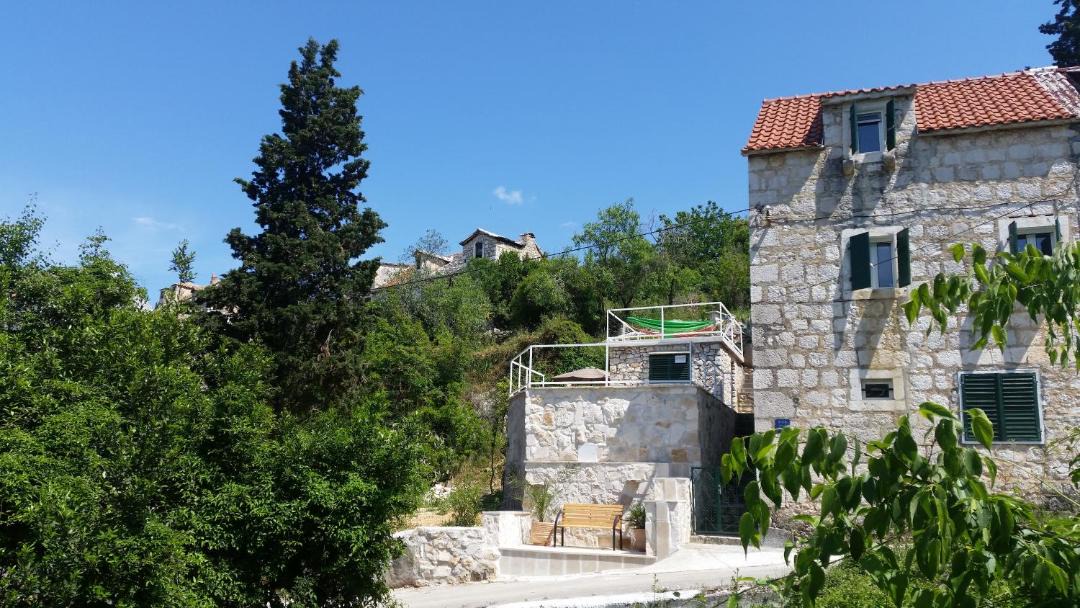 Photo of Buildings in Bobovisca