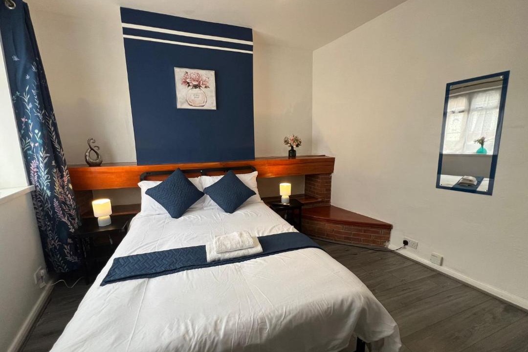 Photo of Bedroom in Oldbury