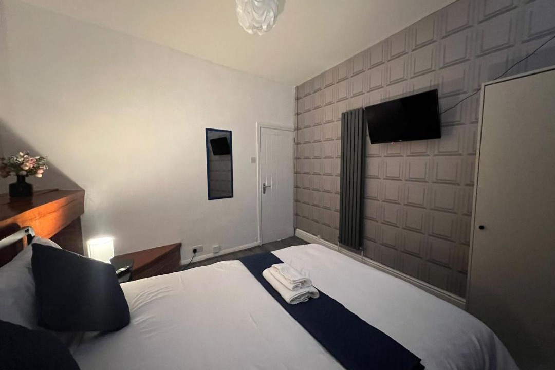 Photo of Bedroom in Oldbury