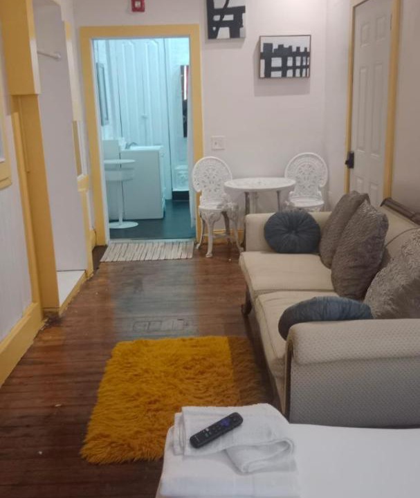 Photo of Livingroom in West End