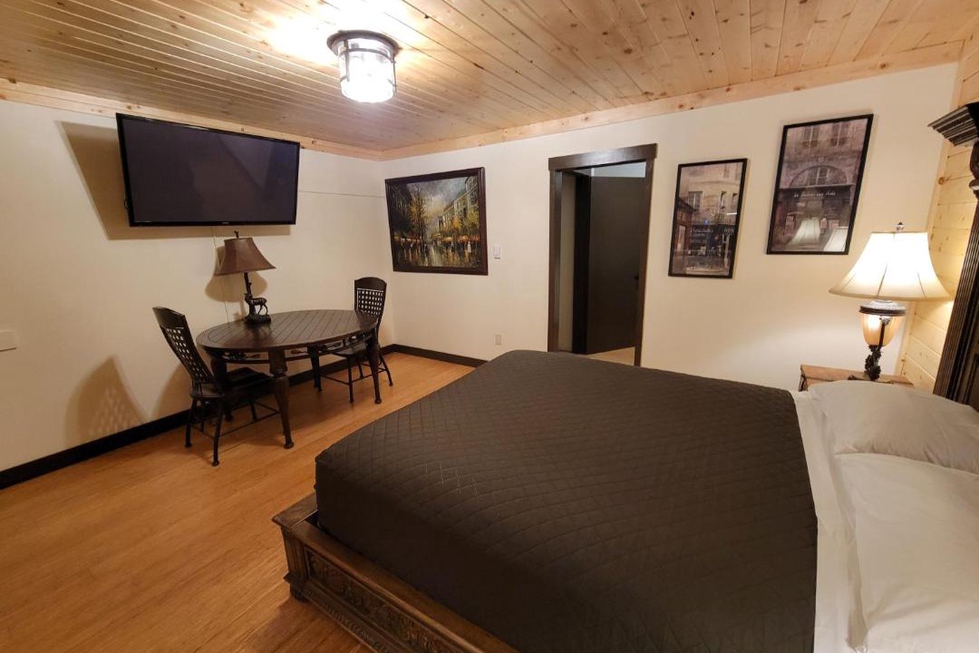 Photo of Bedroom in Crescent