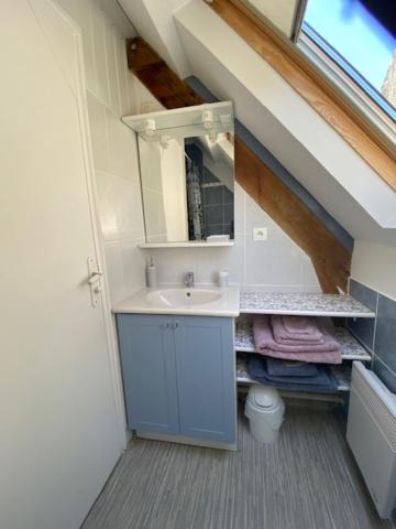 Photo of Others in Crach