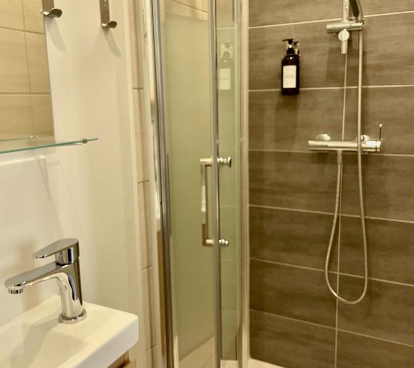 Photo of Bathroom in Centre-ville rive gauche