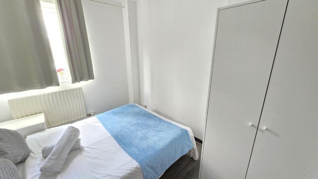 Photo of Bedroom in Shadwell