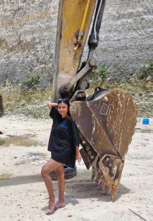 Photo of Human In Picture in Sei Pinang
