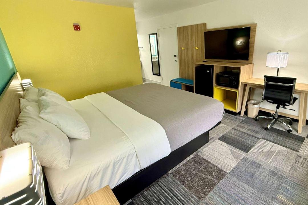 Photo of Bedroom in Niceville