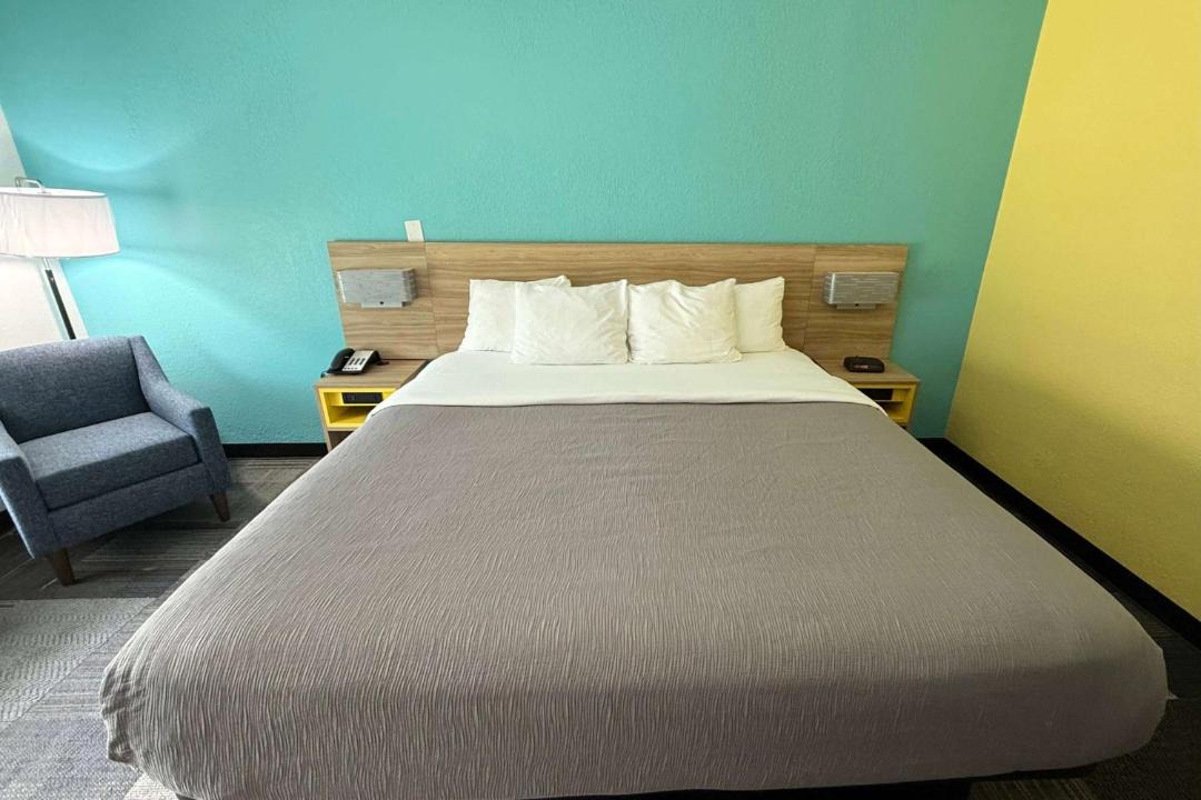 Photo of Bedroom in Niceville