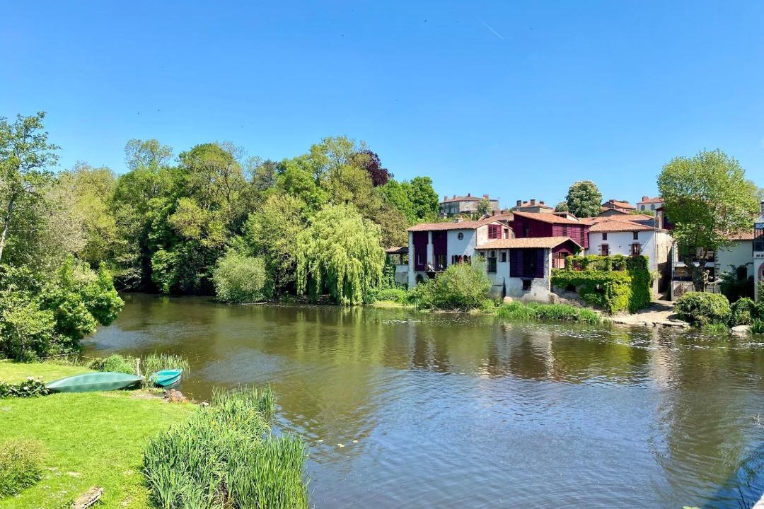 Photo of Others in Clisson