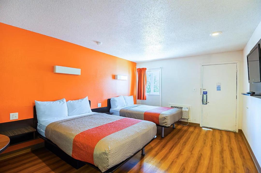 Photo of Bedroom in Blue Springs