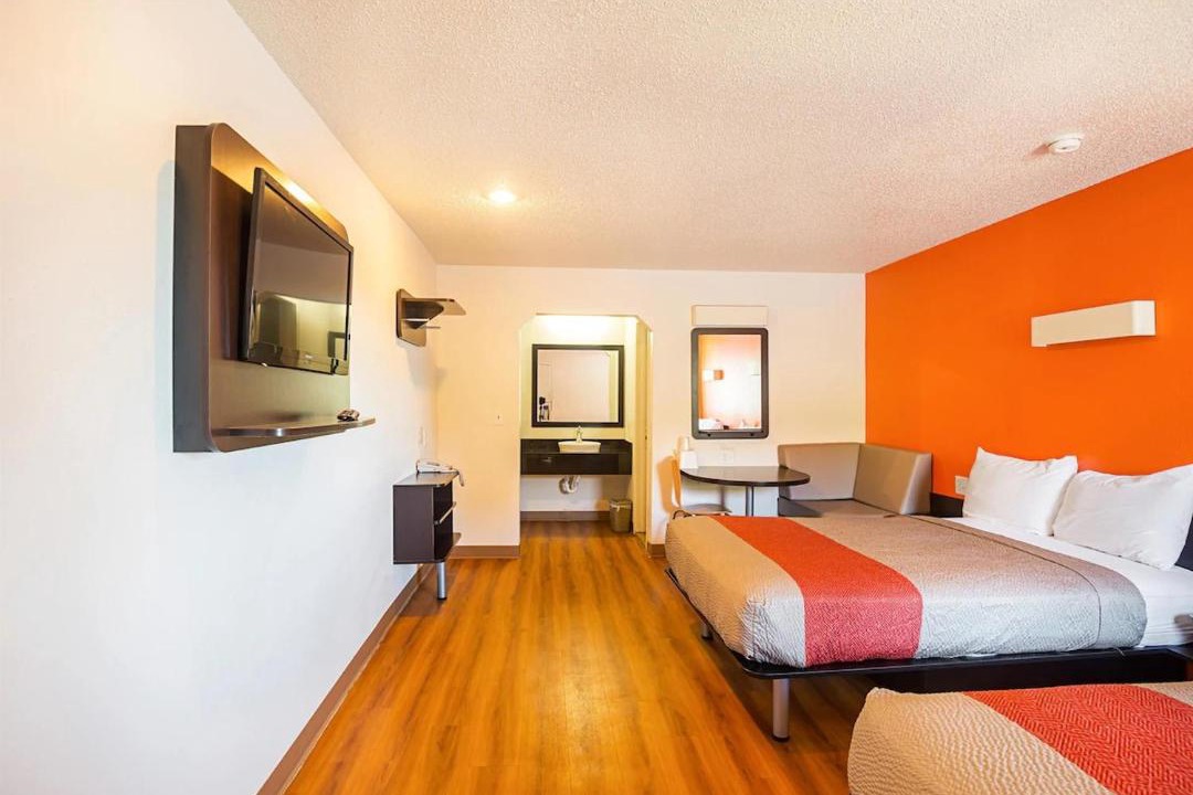 Photo of Bedroom in Blue Springs