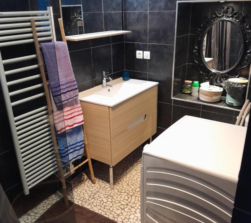 Photo of Bathroom in Givet