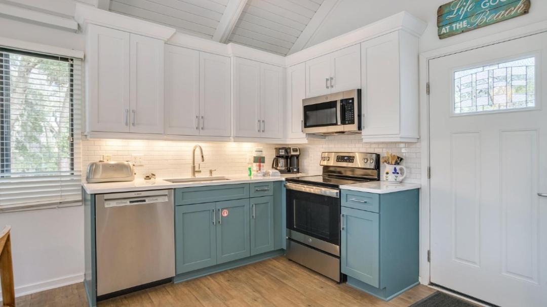 Photo of Kitchen in Night Heron