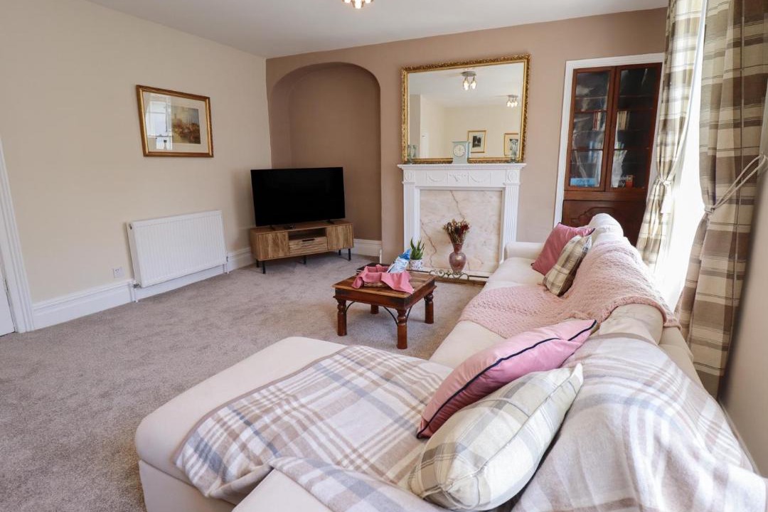 Photo of Others in Lincoln