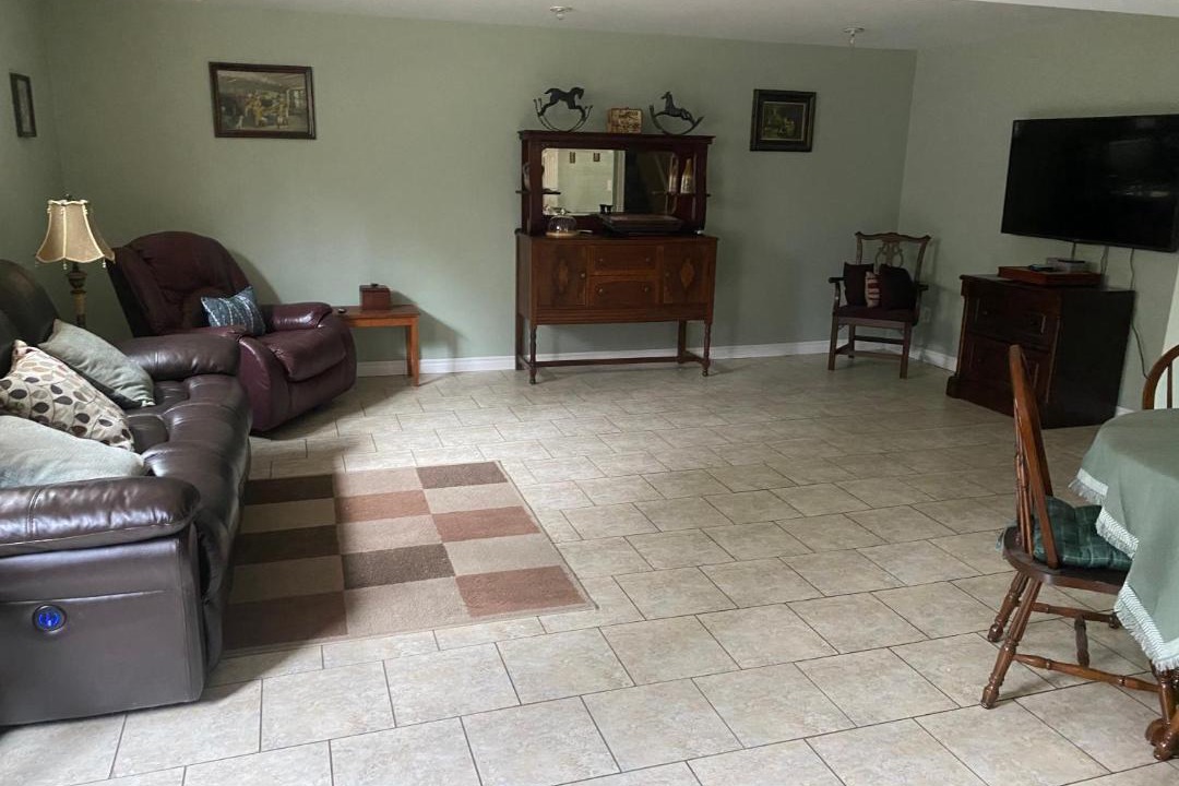 Photo of Livingroom in Pine Grove