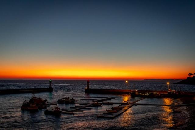 Photo of Others in Le Palais