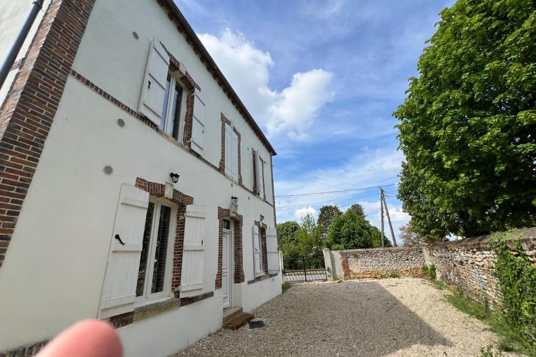 Photo of Others in Solterre