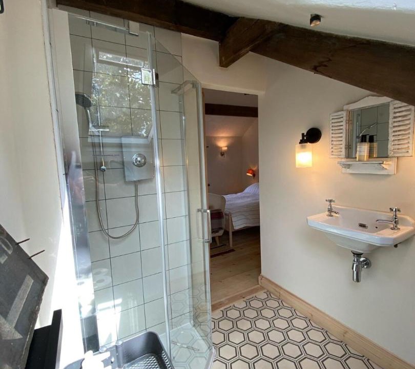 Photo of Bathroom in Monkswood