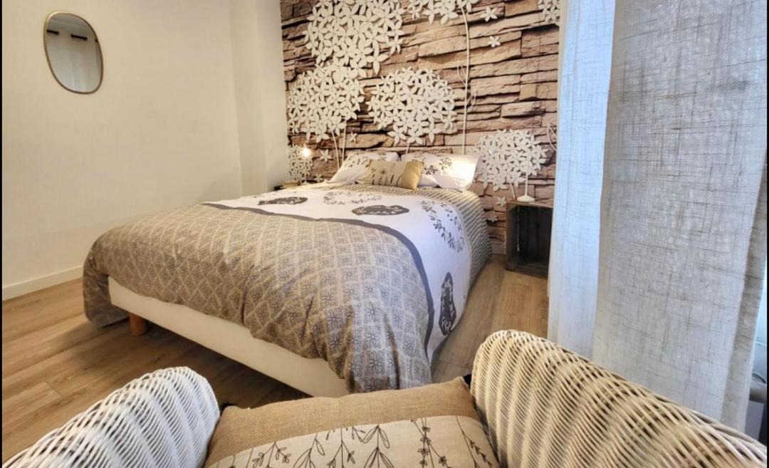 Photo of Bedroom in Saint-Venant