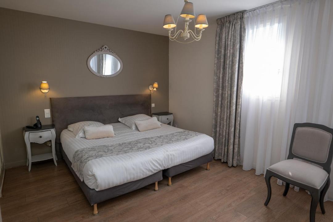 Photo of Bedroom in Le Tour-du-Parc