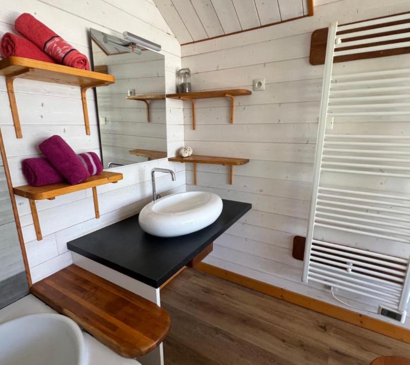 Photo of Others in Youx