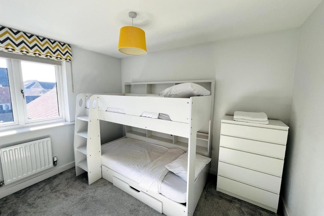 Photo of Bedroom in Horley