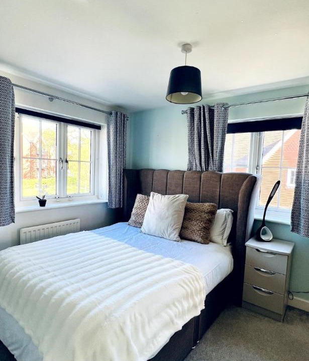 Photo of Bedroom in Horley