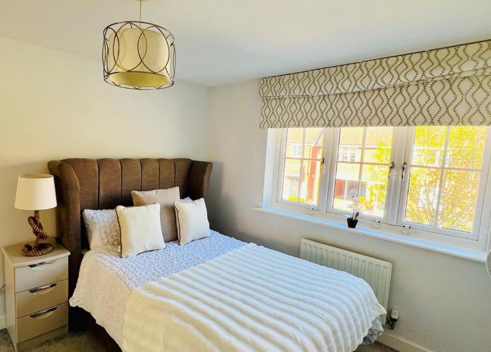 Photo of Bedroom in Horley