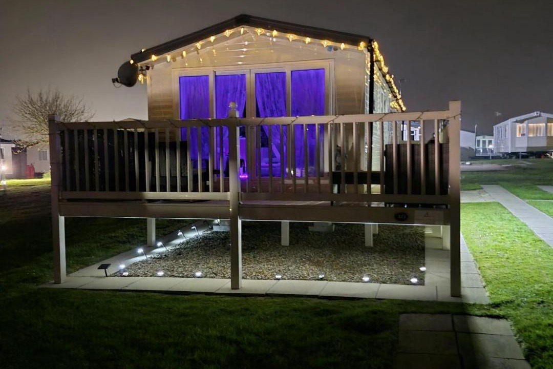 Photo of Others in Cayton Bay