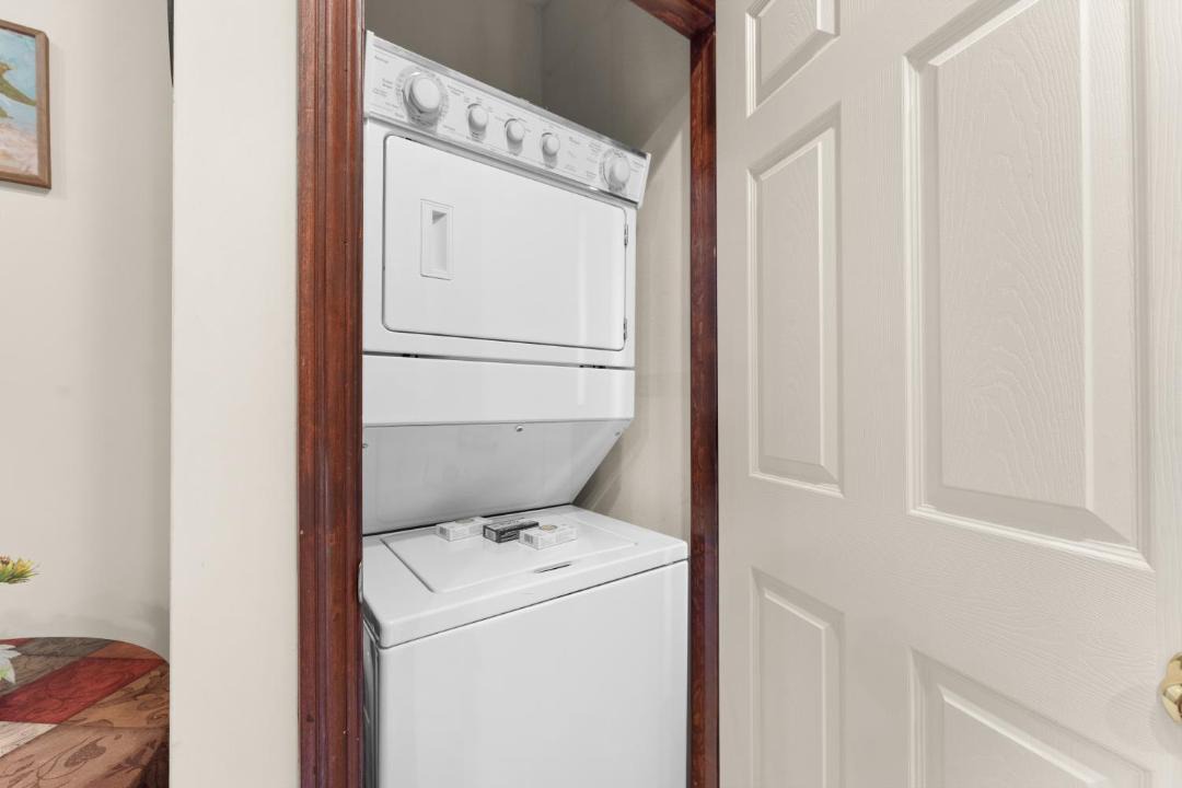 Photo of Others in Hollister