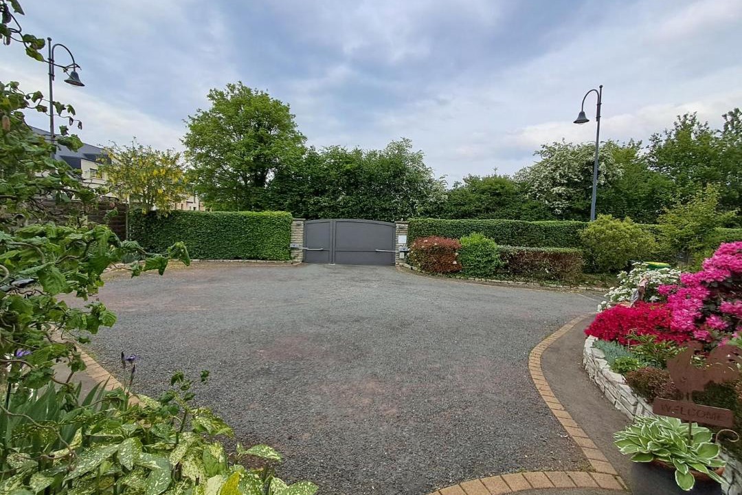 Photo of Others in Rouillon