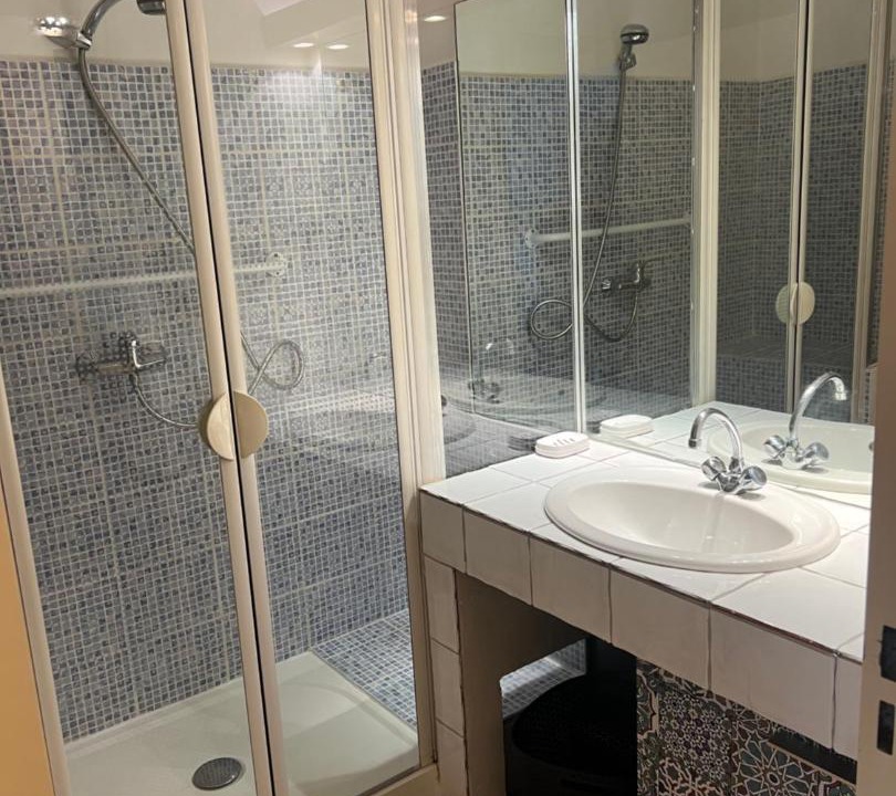 Photo of Bathroom in Le Lavandou