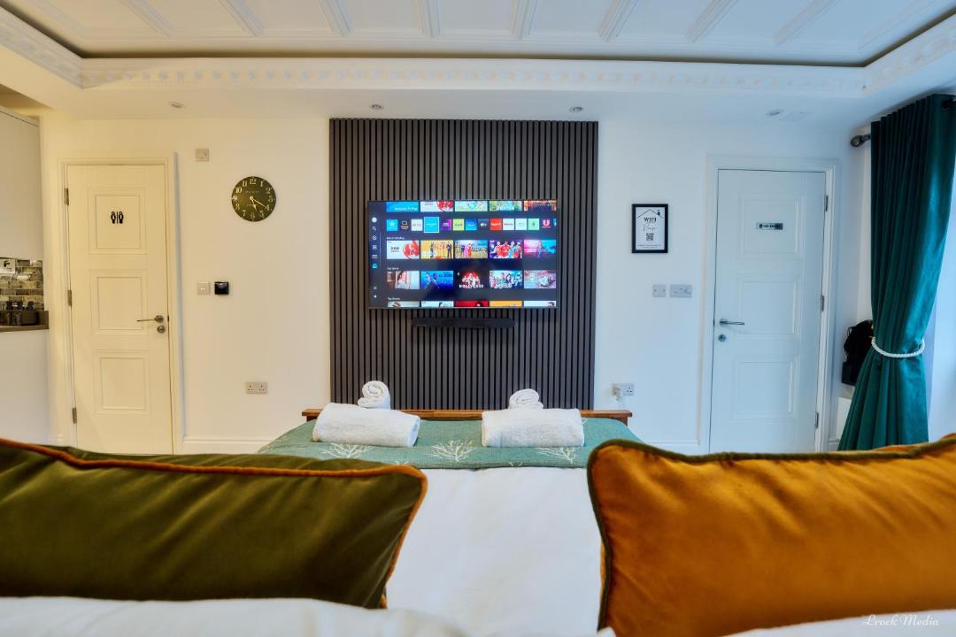 Photo of Others in Barnhill