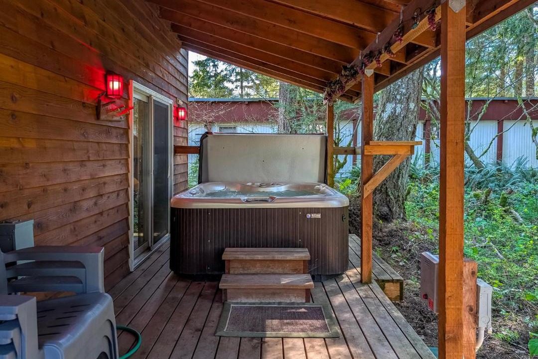 Photo of Others in Packwood