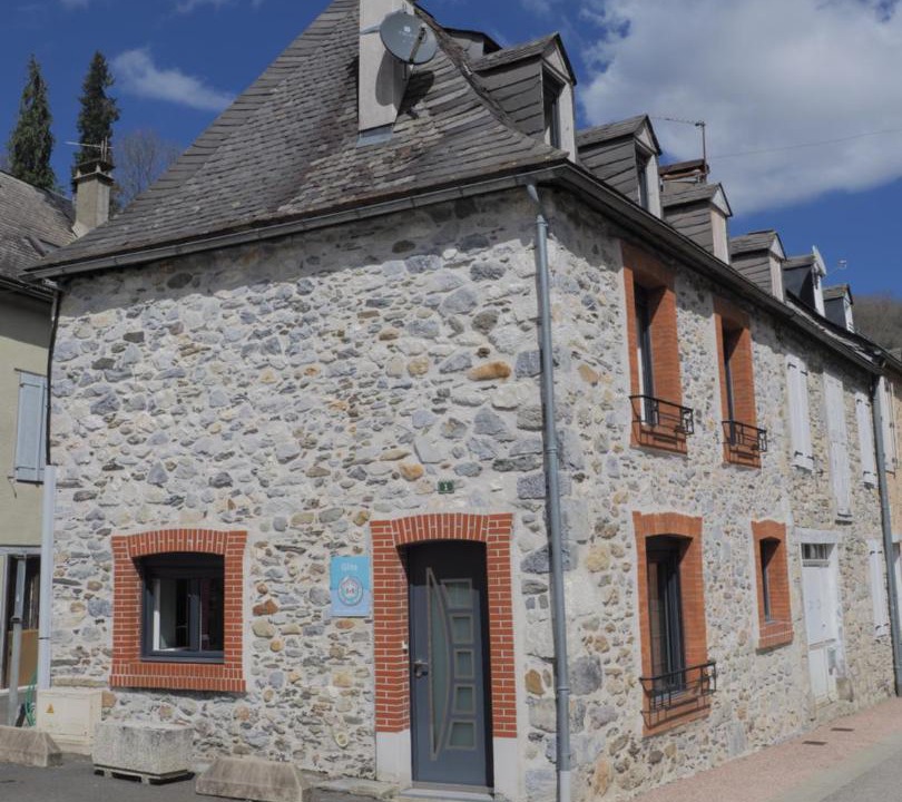 Photo of Buildings in Saint-Lary