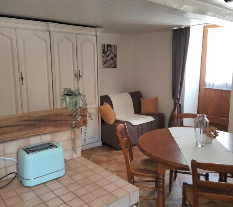 Photo of Others in Avallon