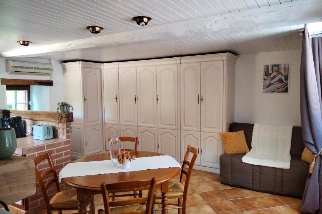 Photo of Others in Avallon