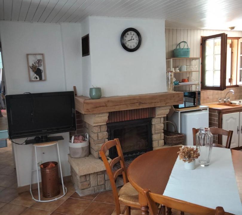 Photo of Others in Avallon