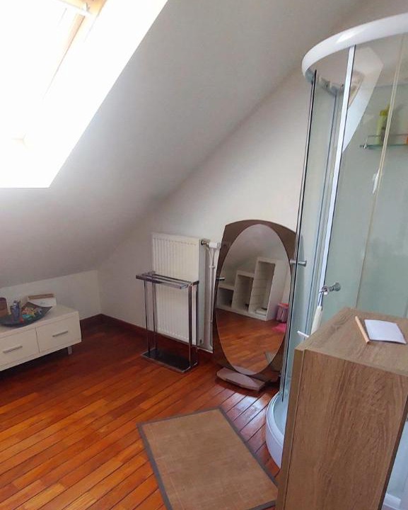 Photo of Others in Crespin