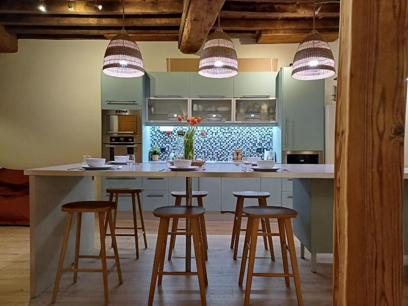 Photo of Kitchen in Centre