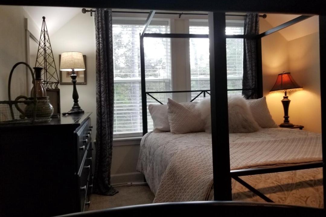 Photo of Bedroom in Lincoln Beach