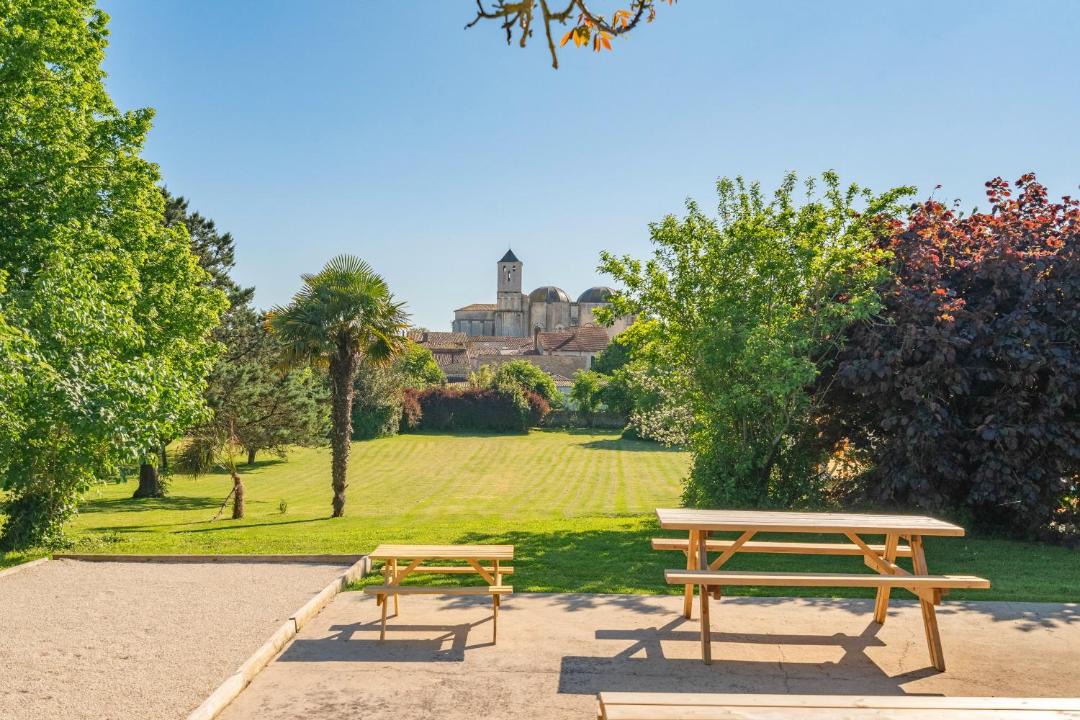 Photo of Others in Saint-Romain-de-Benet