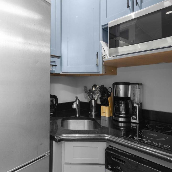Photo of Kitchen in Tudor City