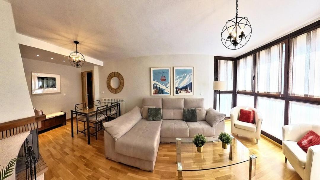 Photo of Livingroom in Escarrilla