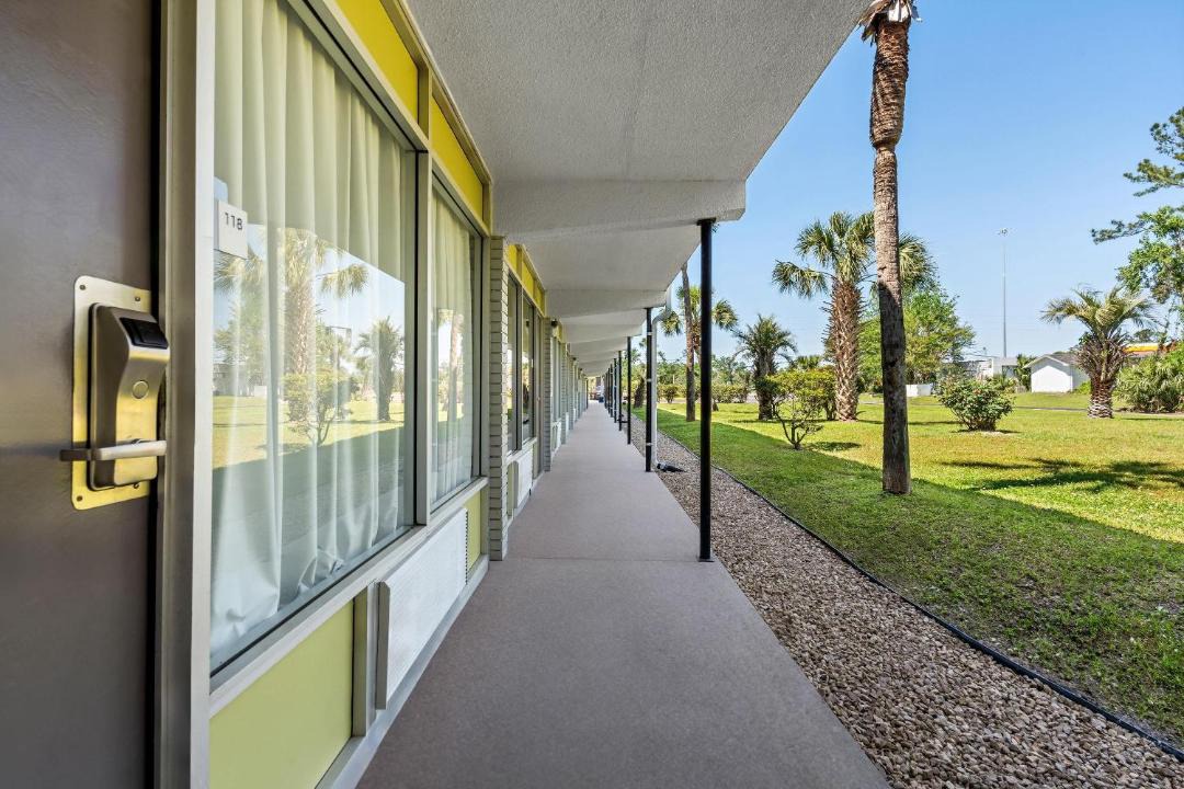 Photo of Others in Jennings