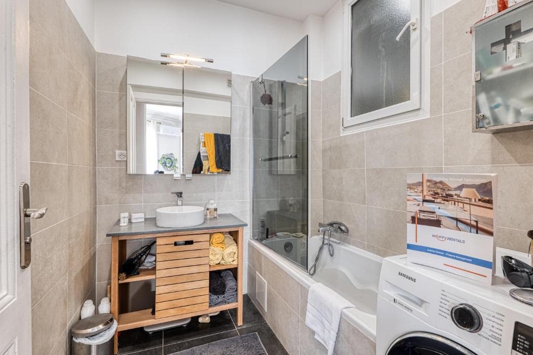 Photo of Bathroom in Les Baumettes