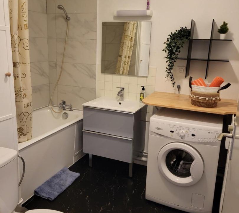 Photo of Bathroom in Saint-Etienne